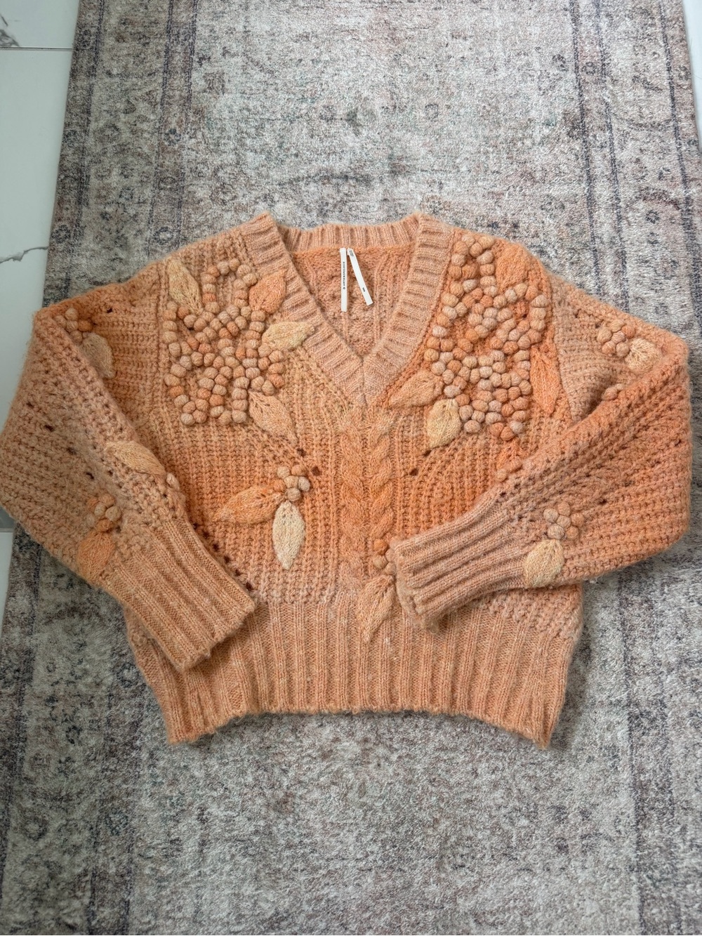 ANTHROPOLOGY HTF Peach Knit V-Neck Sweater with Floral Texture XXS